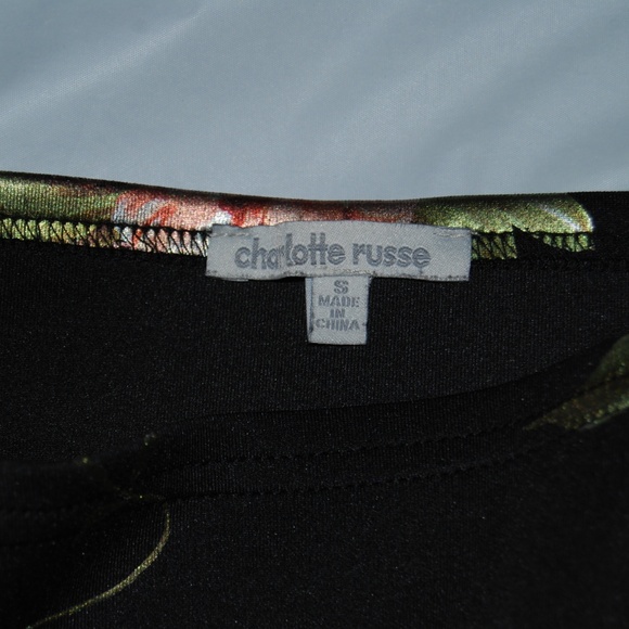 Charlotte Russe – Floral Cold Shoulder Crop Top - Picture 9 of 11